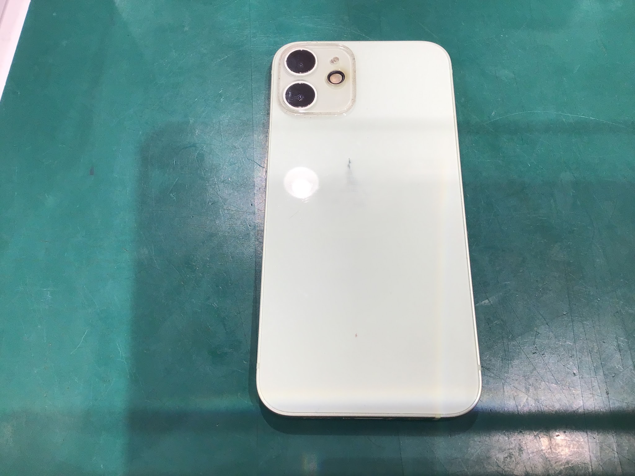 iPhone12miniのバッテリー交換を行いました。【スマホ修理工房海老名ビナウォーク店】